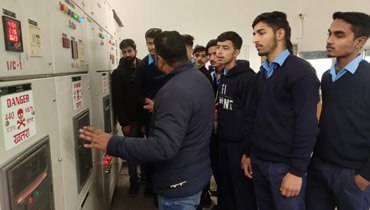 <span>Trade</span>Electronic Mechanic